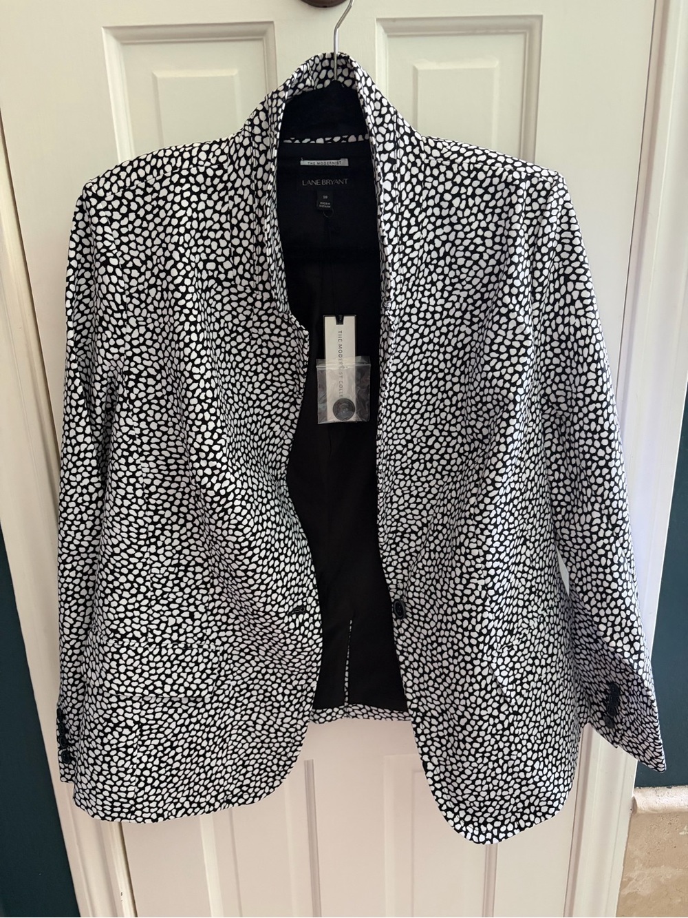 Lane Bryant Black & White Pebble Print Open Blazer
